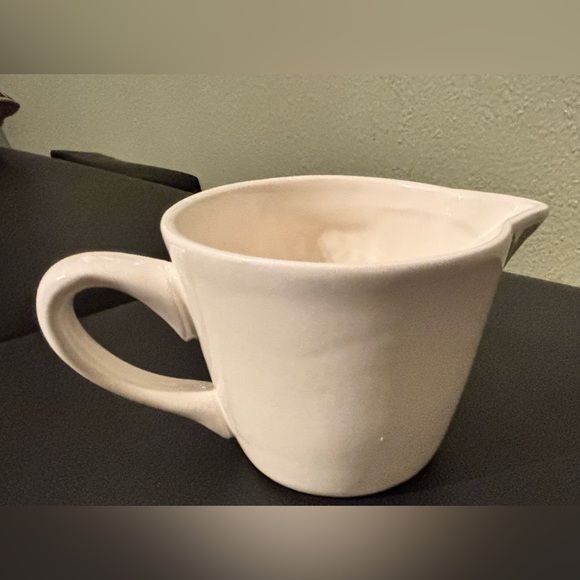 RARE :Crate & Barrel Spouted Measuring Cup - Picture 3 of 5